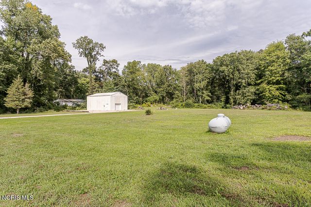 412 Schwamberger Road, Holland, OH 43528