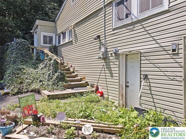 6680 Haasadahl Road, Upper Macungie Twp, PA 18106
