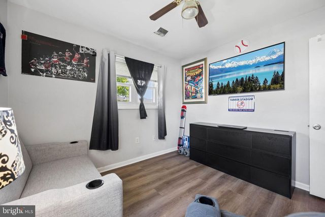 902 YOUNG PL, Frederick, MD 21702