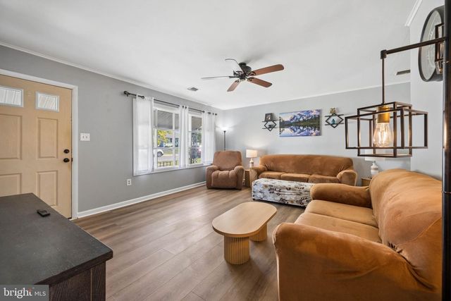 902 YOUNG PL, Frederick, MD 21702