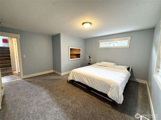 7360 E Grapeview Loop Road, Allyn, WA 98524