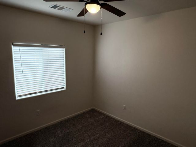 682 W Pin Oak Avenue, Porterville, CA 93257