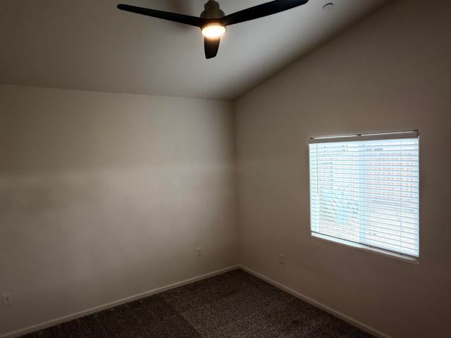 682 W Pin Oak Avenue, Porterville, CA 93257