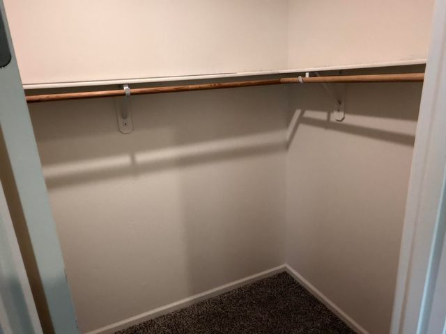 682 W Pin Oak Avenue, Porterville, CA 93257