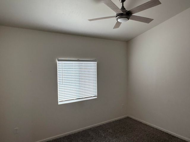 682 W Pin Oak Avenue, Porterville, CA 93257