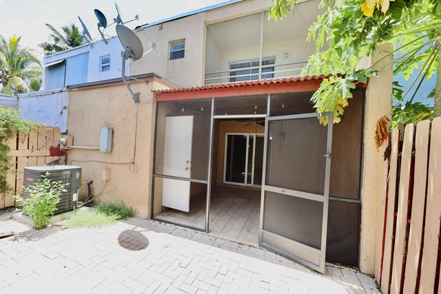 5953 NW 24th Court, Sunrise, FL 33313