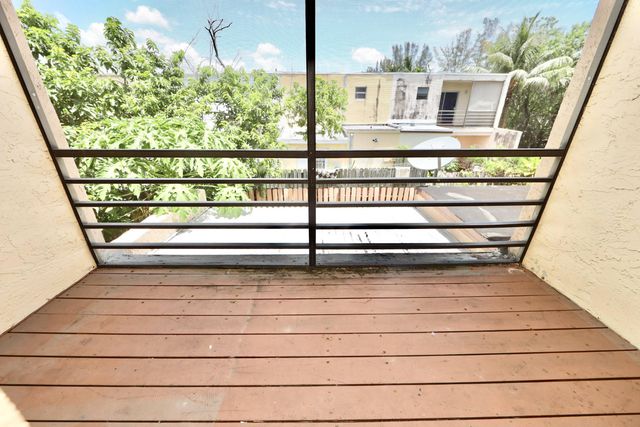 5953 NW 24th Court, Sunrise, FL 33313