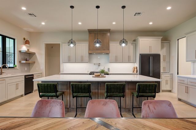 22720 Tuscan Estates Drive, Edmond, OK 73025