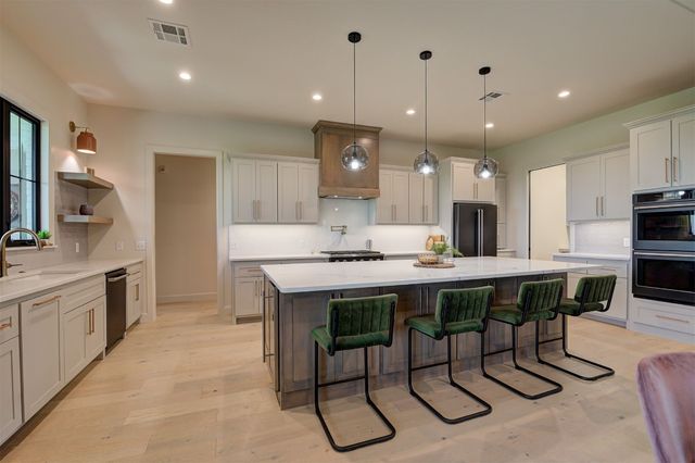 22720 Tuscan Estates Drive, Edmond, OK 73025