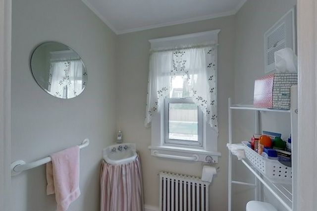 94 Eustis Avenue, Newport, RI 02840