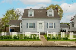 94 Eustis Avenue, Newport, RI 02840