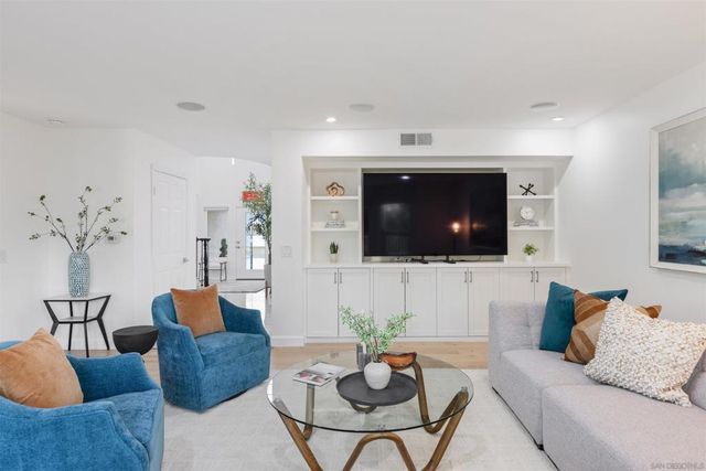 18857 Beechtree Lane, Porter Ranch, CA 91326