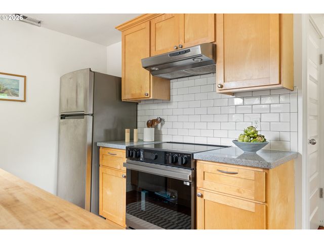 5910 Ne 52ND Ave, Portland, OR 97218