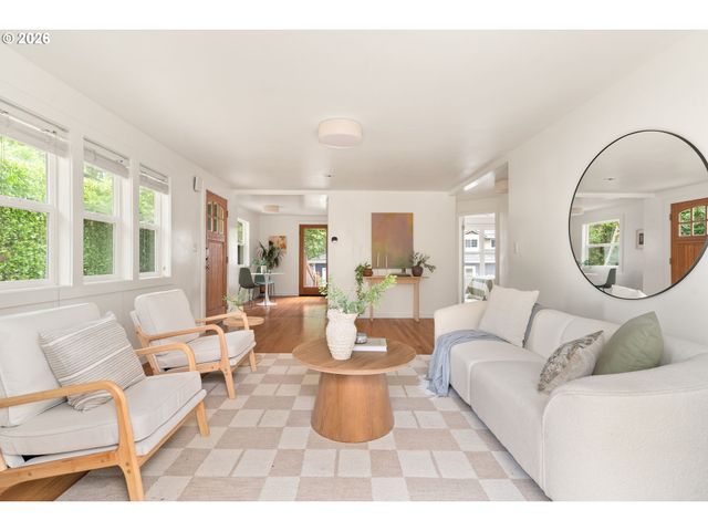 5910 Ne 52ND Ave, Portland, OR 97218