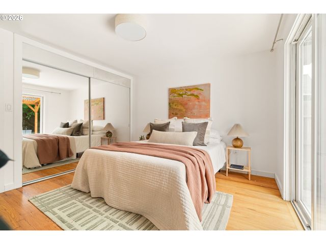 5910 Ne 52ND Ave, Portland, OR 97218