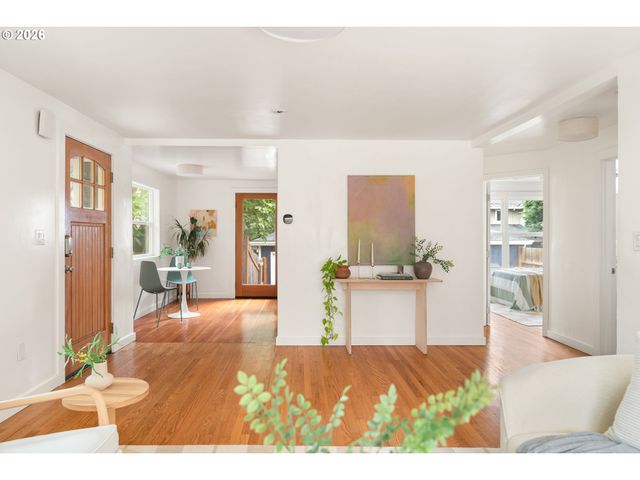 5910 Ne 52ND Ave, Portland, OR 97218