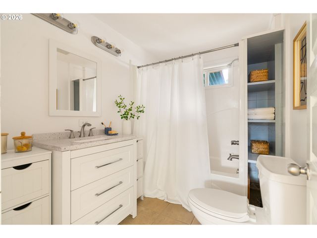 5910 Ne 52ND Ave, Portland, OR 97218