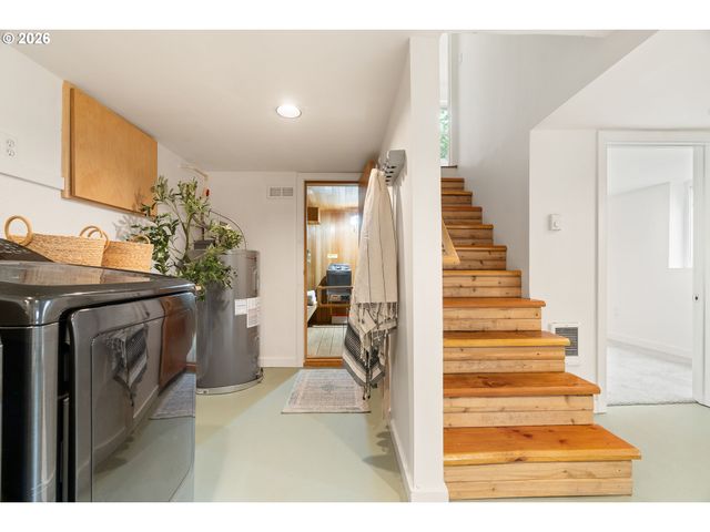 5910 Ne 52ND Ave, Portland, OR 97218