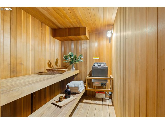 5910 Ne 52ND Ave, Portland, OR 97218