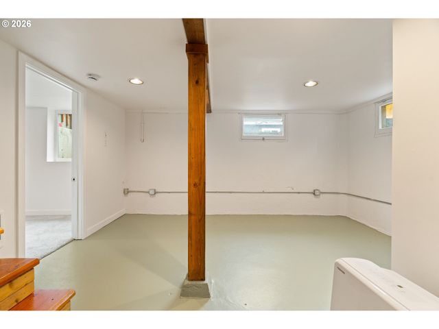 5910 Ne 52ND Ave, Portland, OR 97218