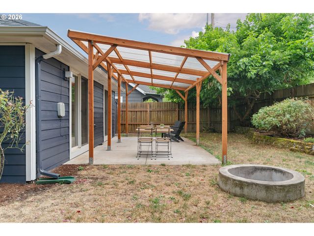 5910 Ne 52ND Ave, Portland, OR 97218