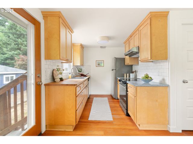 5910 Ne 52ND Ave, Portland, OR 97218