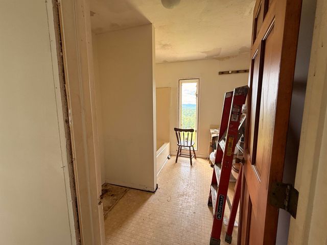 29 Mollie Road, Bridgewater, NH 03222