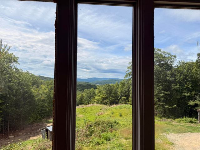 29 Mollie Road, Bridgewater, NH 03222