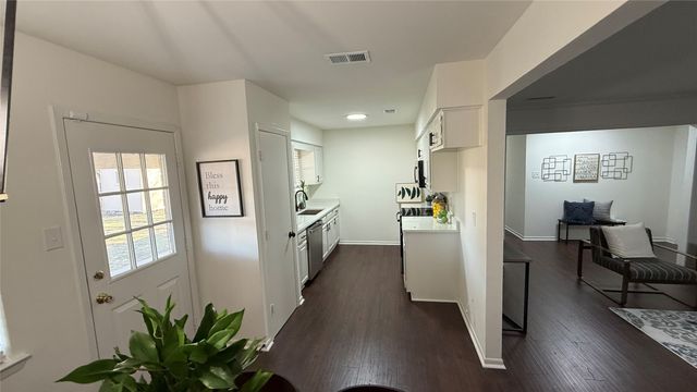 1502 Lime Leaf Lane, Duncanville, TX 75137