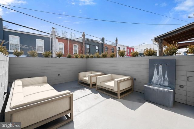 151 UHLAND TER NE, Washington, DC 20002