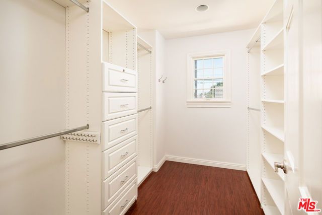 8426 Flight Avenue, Los Angeles, CA 90045
