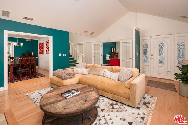 8426 Flight Avenue, Los Angeles, CA 90045