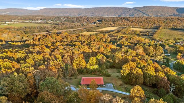 335 Fox Wood Lane, Dunlap, TN 37327