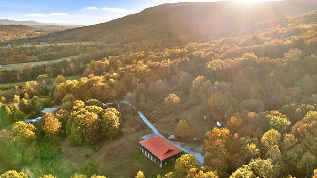 335 Fox Wood Lane, Dunlap, TN 37327