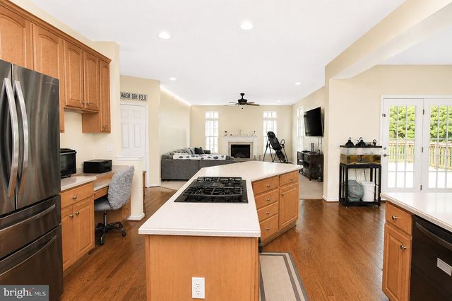 422 SAWGRASS, Charles Town, WV 25414