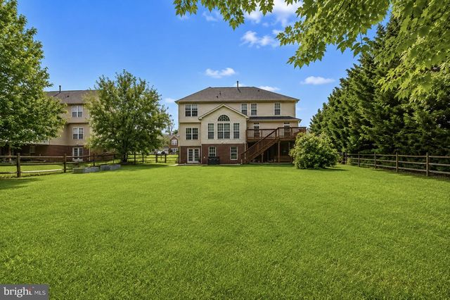 422 SAWGRASS, Charles Town, WV 25414