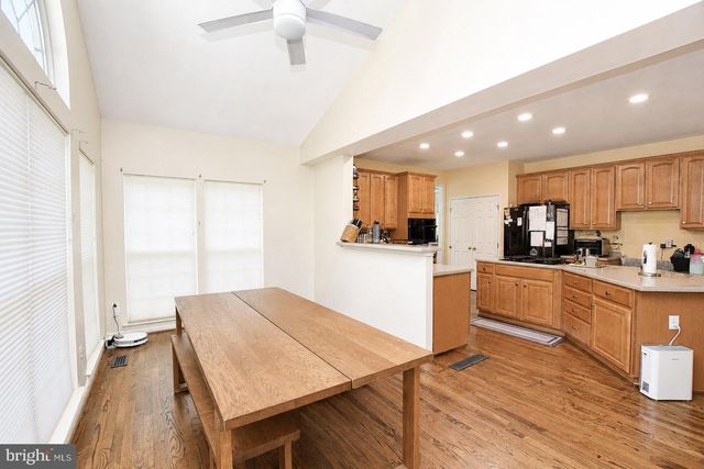 422 SAWGRASS, Charles Town, WV 25414