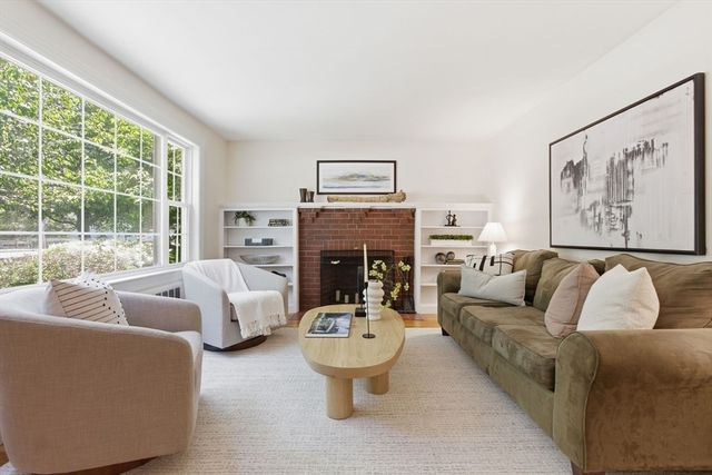 490 Main Street, Lynnfield, MA 01940