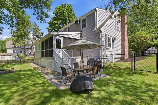 490 Main Street, Lynnfield, MA 01940