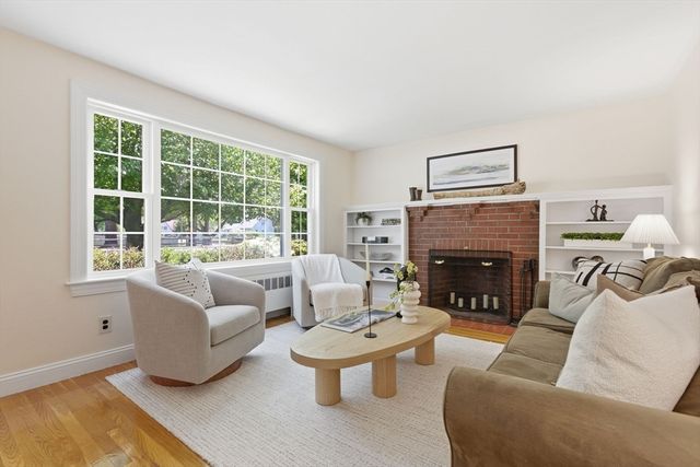 490 Main Street, Lynnfield, MA 01940