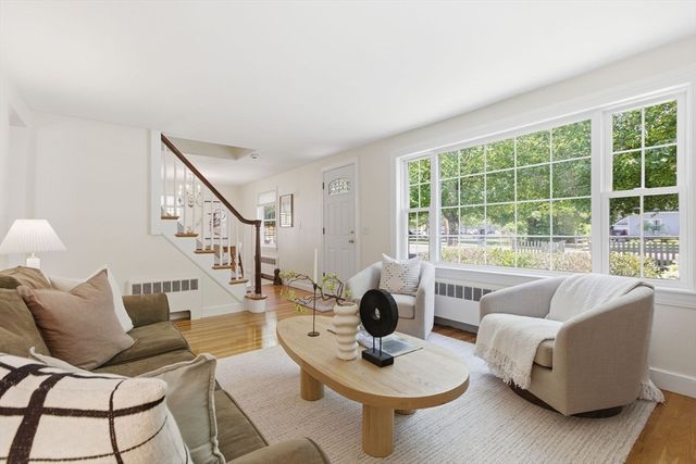 490 Main Street, Lynnfield, MA 01940