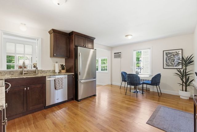 490 Main Street, Lynnfield, MA 01940
