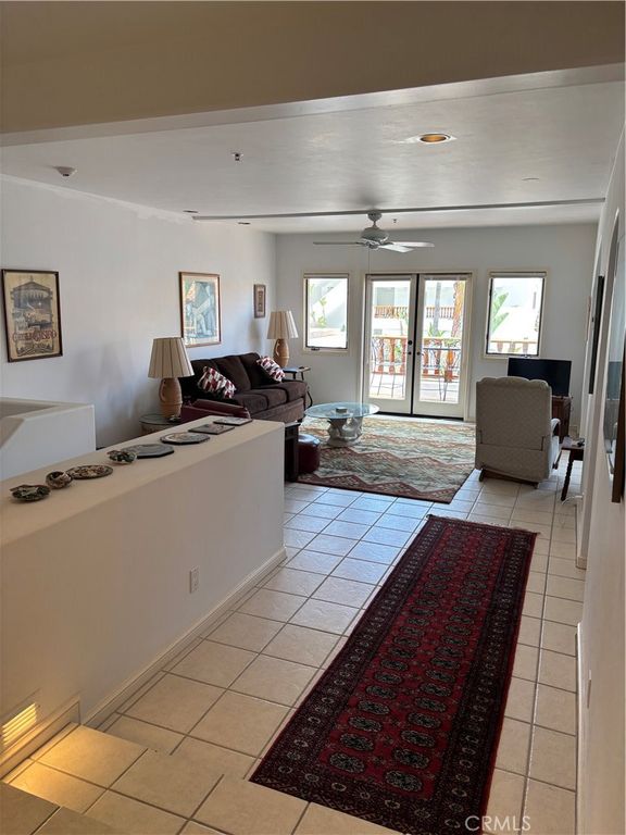 Image 11 of property listing at 50 Playa Azul, Avalon, CA 90704