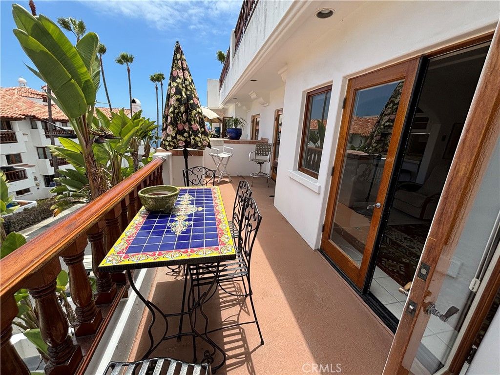 Image 3 of property listing at 50 Playa Azul, Avalon, CA 90704