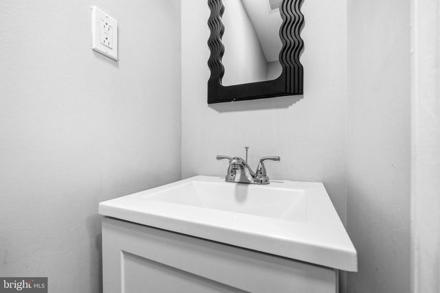 43153 HUNTSMAN SQ, Broadlands, VA 20148