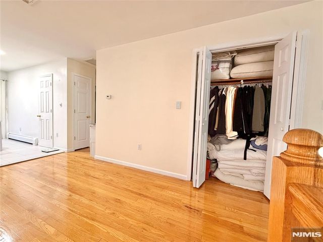372 Chestnut Street, Ridgefield, NJ 07657