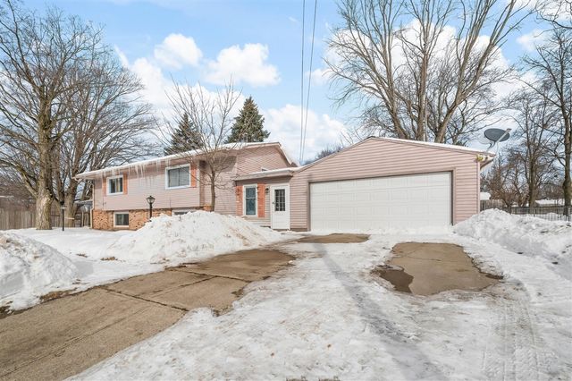 125 S Cayuga Street, Buchanan, MI 49107