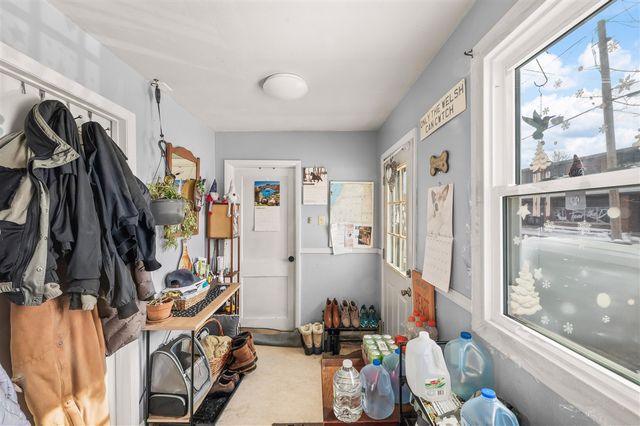 125 S Cayuga Street, Buchanan, MI 49107