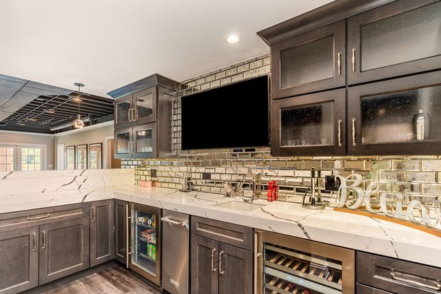 121 Florence Avenue, Inverness, IL 60010