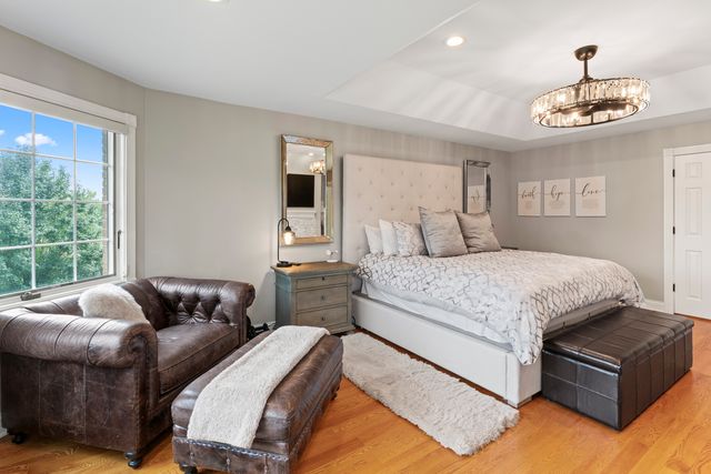 121 Florence Avenue, Inverness, IL 60010